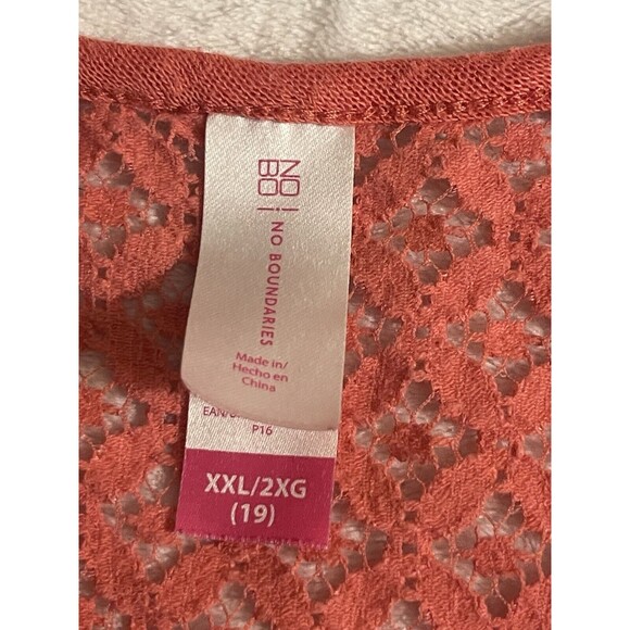 No Boundaries Tank Top Women's XXL Coral Color. Small Hole. Please See Pictures - Picture 7 of 9